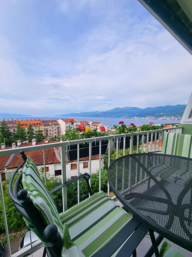 Apartment Rijeka With Sea View Buitenkant foto