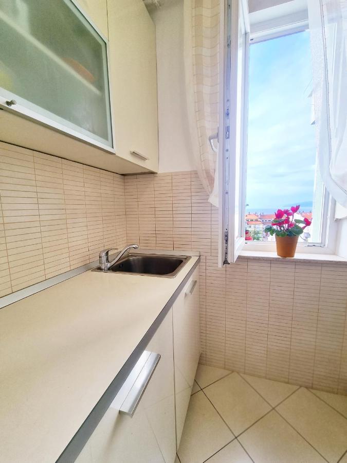 Apartment Rijeka With Sea View Buitenkant foto