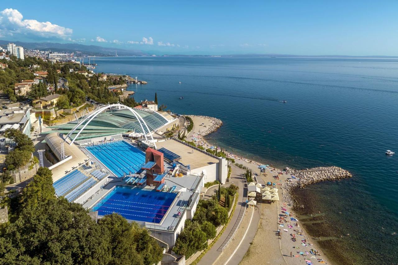 Apartment Rijeka With Sea View Buitenkant foto