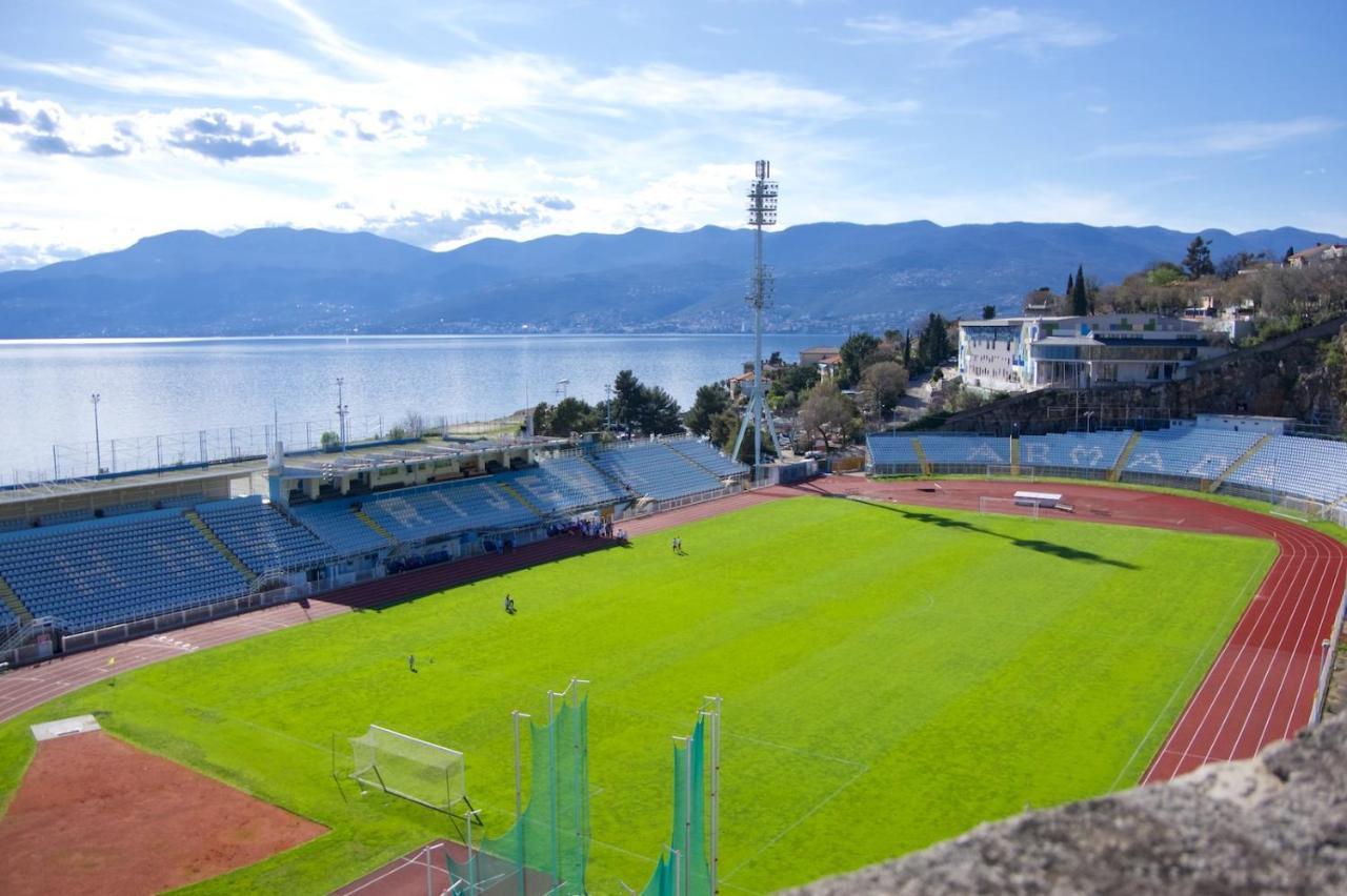 Apartment Rijeka With Sea View Buitenkant foto