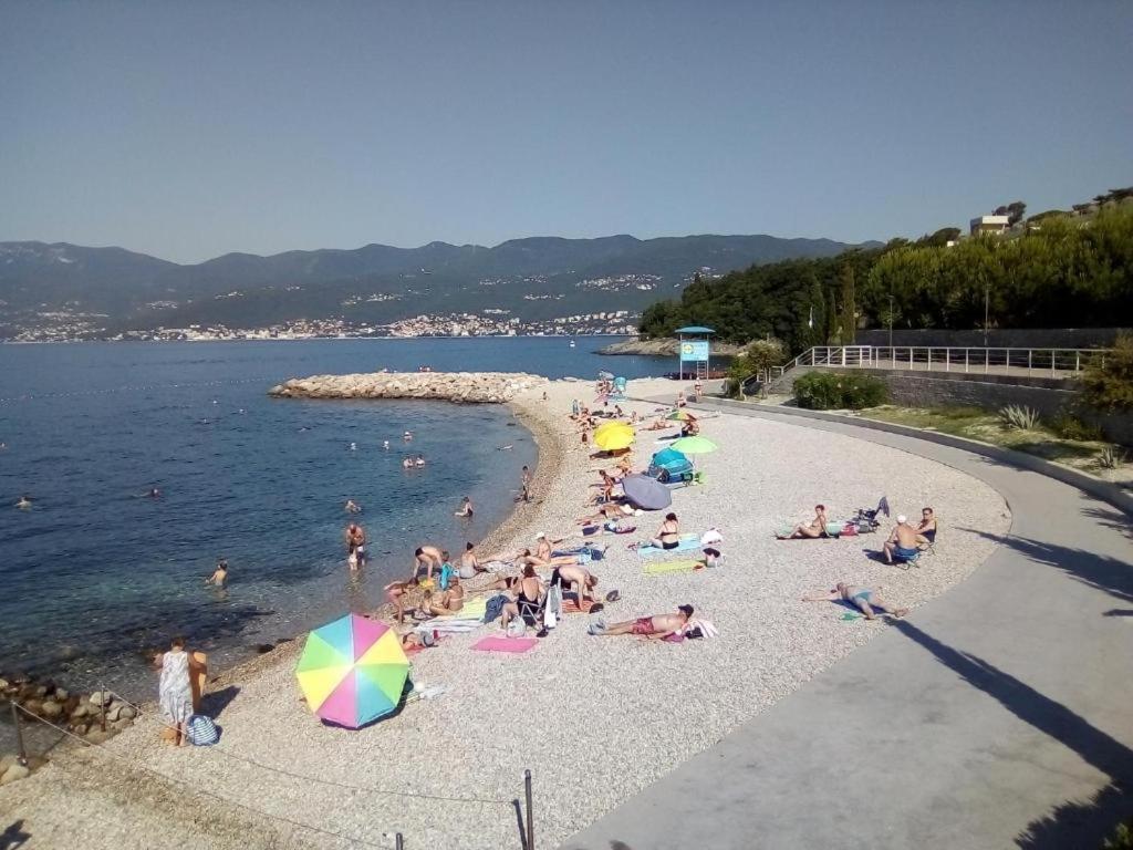 Apartment Rijeka With Sea View Buitenkant foto
